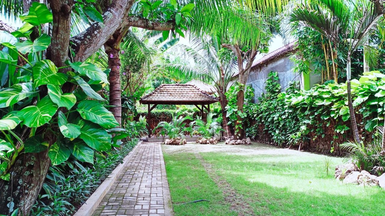 Dalai Tropical Hotel Kuta  ภายนอก รูปภาพ
