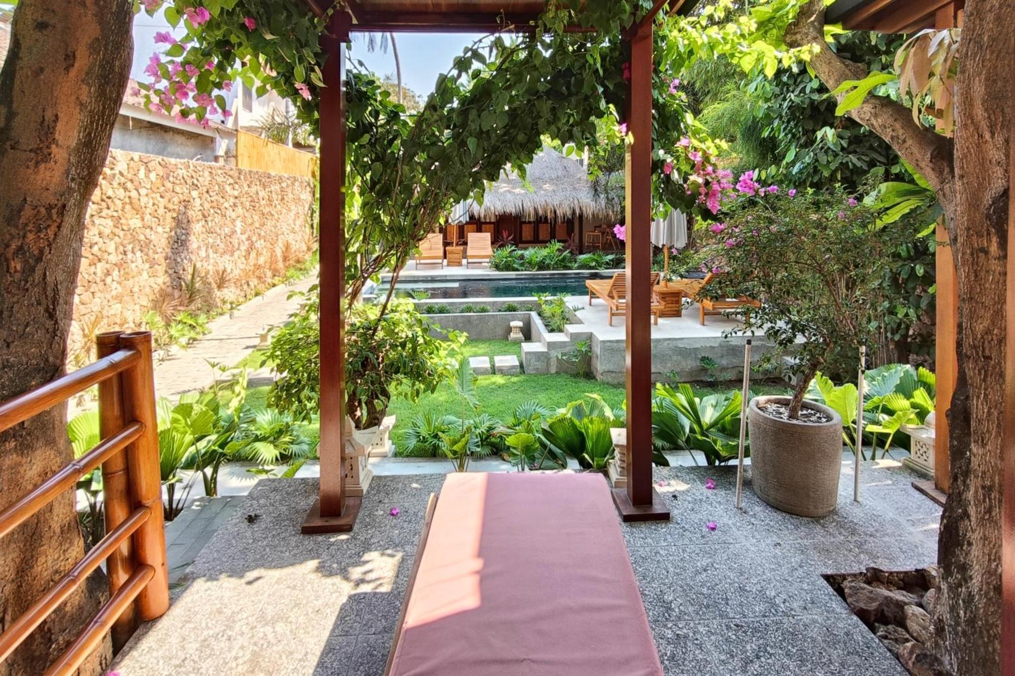 Dalai Tropical Hotel Kuta  ภายนอก รูปภาพ