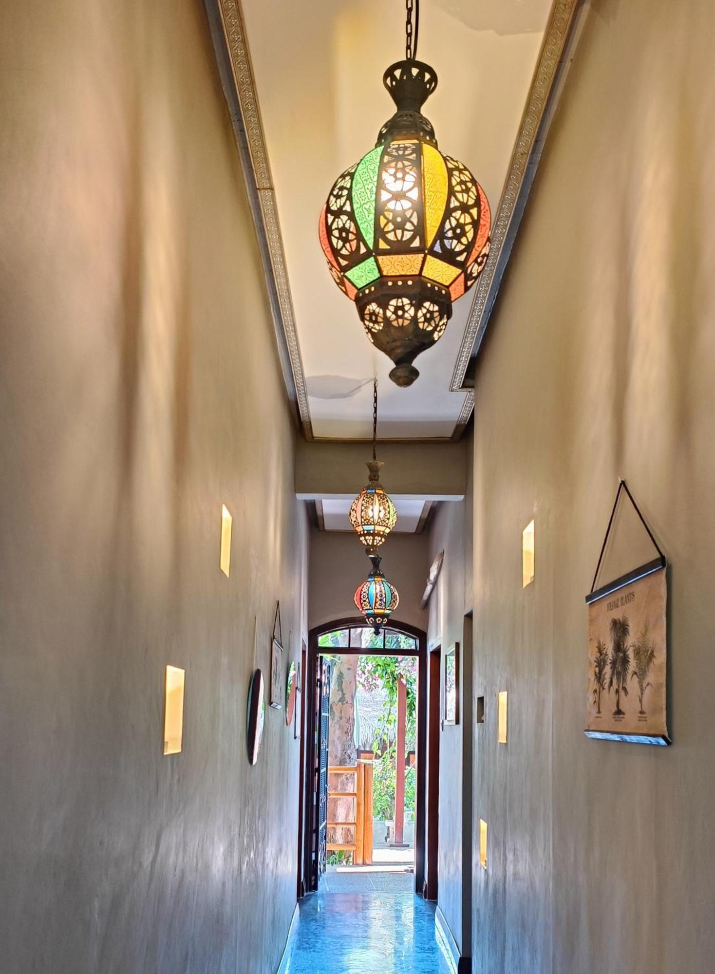 Dalai Tropical Hotel Kuta  ภายนอก รูปภาพ