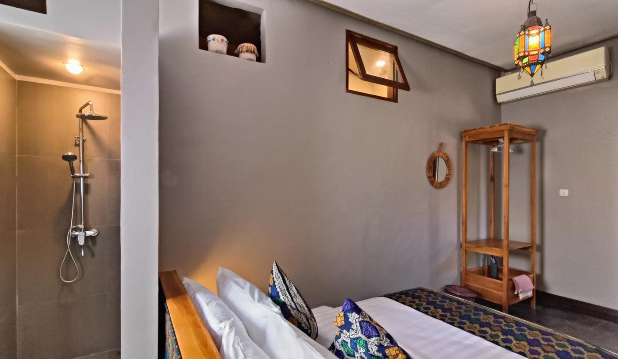 Dalai Tropical Hotel Kuta  ภายนอก รูปภาพ
